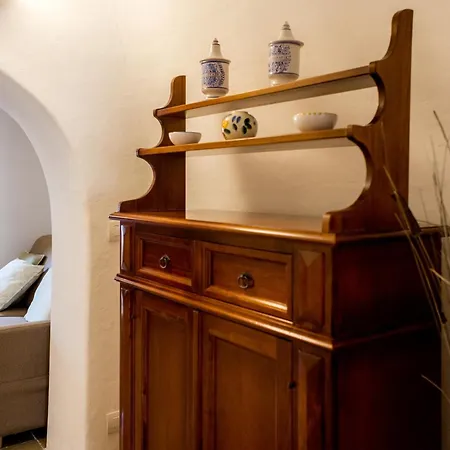 Holiday home Il Trullo Del Viaggiatore *