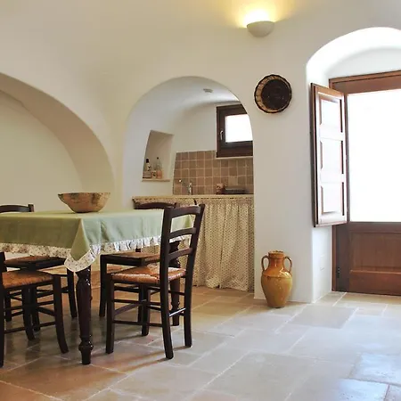 Il Trullo Del Viaggiatore Holiday home Alberobello